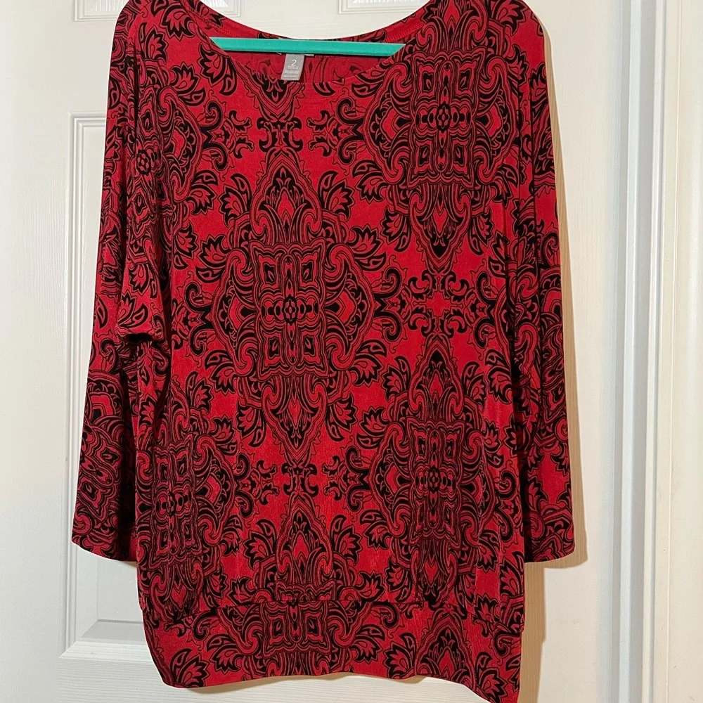 🦋 Elegant Red and Black Patterned Chicos travelers Long Sleeve Top size 2-large - Picture 2 of 5